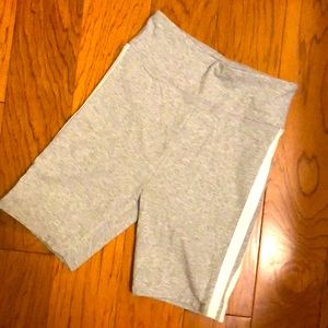 SO; size 12 grey with white steps down the side.